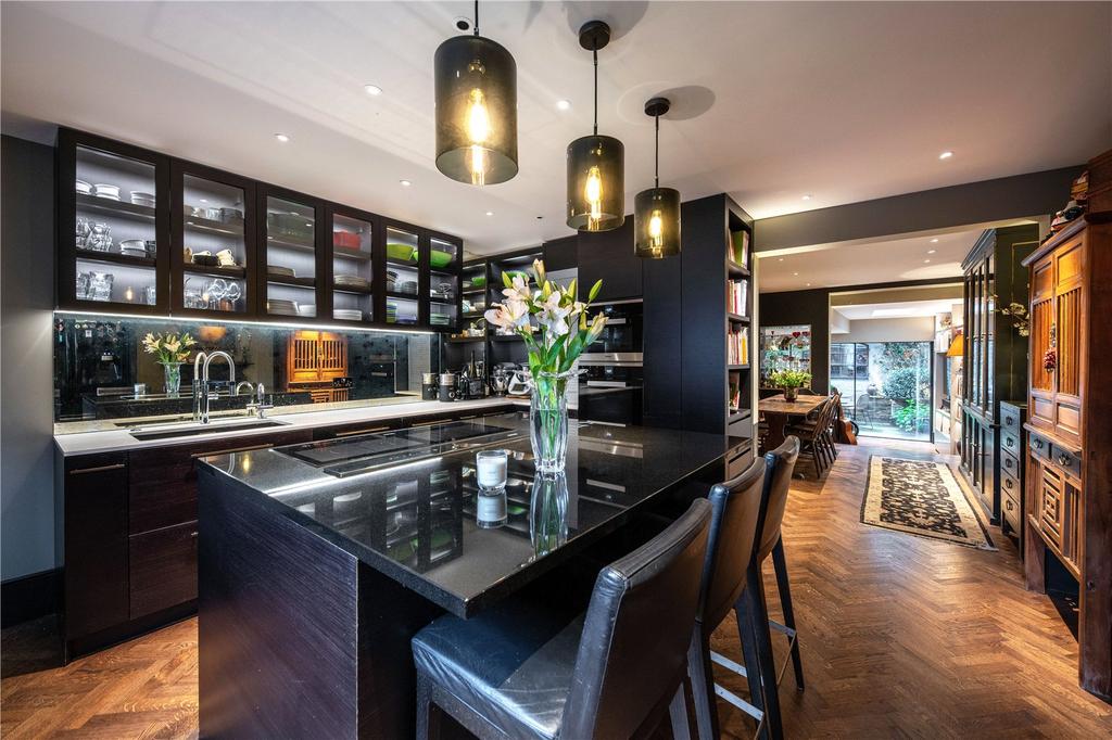 Kitchen 1