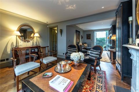 undefined, Abingdon Road, London, W8