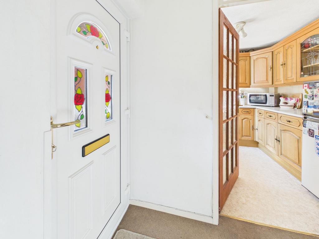 Entrance Hallway through to Kitchen