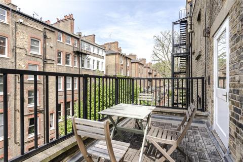 2 bedroom flat to rent, Bina Gardens London SW5