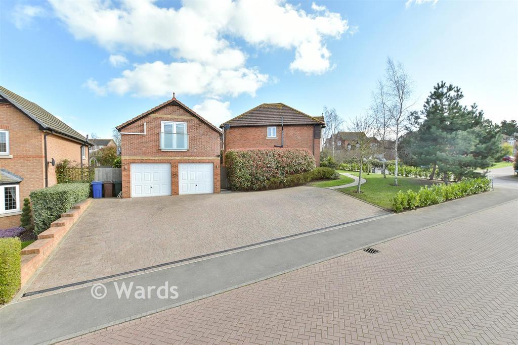 Driveway/Parking