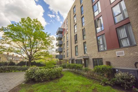 2 bedroom flat to rent, Charcot Road, London NW9