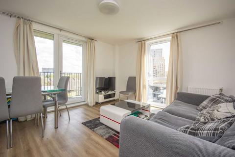 2 bedroom flat to rent, Charcot Road, London NW9