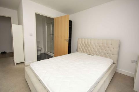 2 bedroom flat to rent, Charcot Road, London NW9