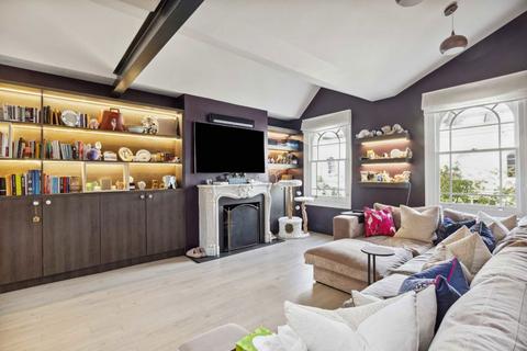 3 bedroom terraced house for sale, Modbury Gardens, London NW5