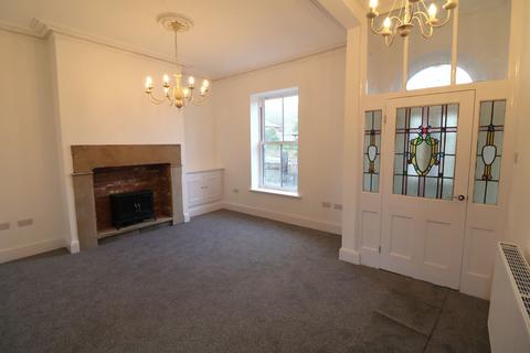 3 bedroom terraced house for sale, Norfolk Street, Glossop SK13