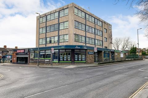 Property to rent - Church Lane, Grimsby DN31
