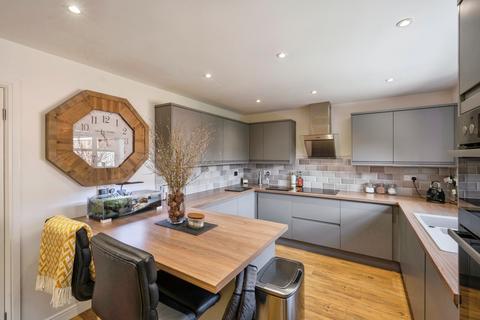 undefined, High Street, Belton, DN9