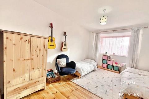 2 bedroom bungalow for sale, Albany Road, Paignton