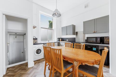 2 bedroom flat to rent, Perham Road, W14