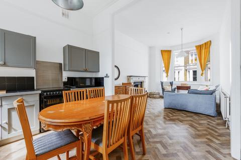 2 bedroom flat to rent, Perham Road, W14