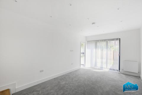 2 bedroom apartment to rent, High Road, Whetstone, London, N20