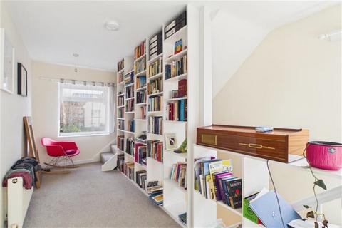 2 bedroom semi-detached house to rent, Church Road, Gosforth, Newcastle Upon Tyne