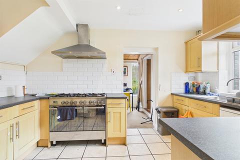 2 bedroom semi-detached house to rent, Church Road, Gosforth, Newcastle Upon Tyne