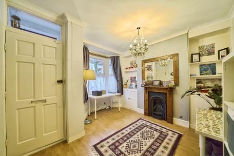 2 bedroom terraced house for sale, Faringford Road, London, E15