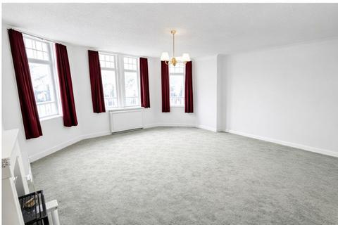 1 bedroom flat to rent, De La Warr Parade, Bexhill-On-Sea TN40