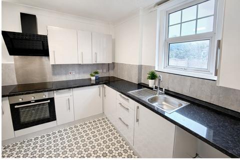 1 bedroom flat to rent, De La Warr Parade, Bexhill-On-Sea TN40
