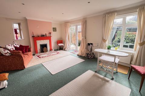 3 bedroom semi-detached house for sale, Christchurch Road Barton on Sea