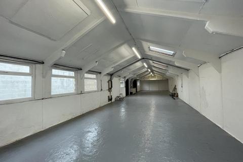Warehouse to rent, Station St Leek ST13 8BF