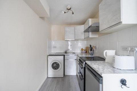 Studio for sale, Franklin Avenue, Slough