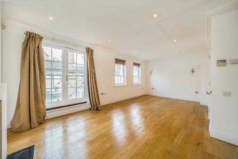 2 bedroom flat to rent, William Mews, London SW1X