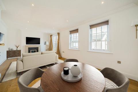 undefined, William Mews, London SW1X