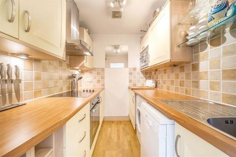 1 bedroom flat for sale, Harcourt Terrace, London SW10