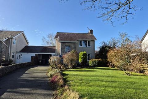 undefined, Hillcrest, Llangefni, Anglesey, LL77