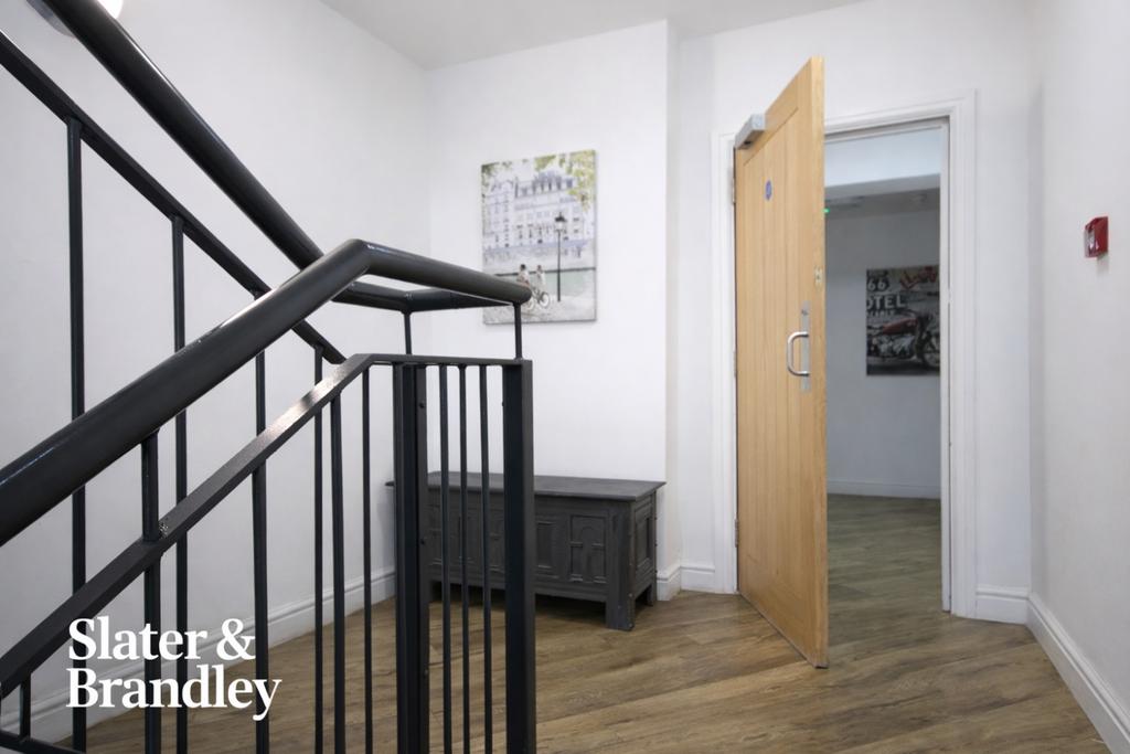 Ec0de294-7d68-4207-8faf-f1d8ccf833c7