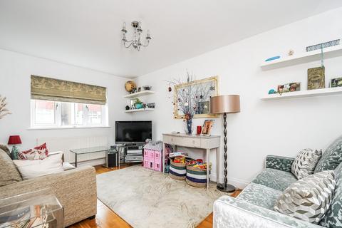 undefined, Rothesay Avenue, Wimbledon Chase, London, SW20