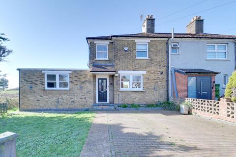2 bedroom end of terrace house for sale, Hall Terrace, Aveley RM15