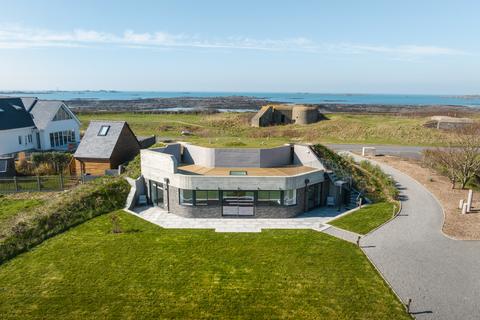 3 bedroom detached house for sale, Route De La Lague, St. Pierre du Bois, Guernsey
