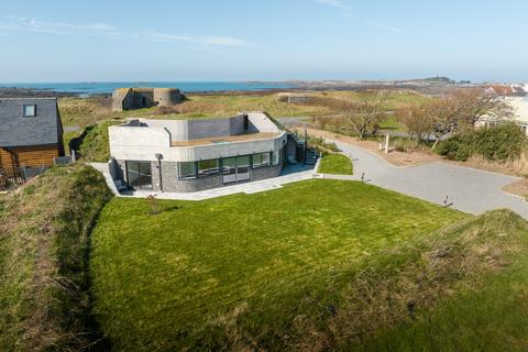 3 bedroom detached house for sale, Route De La Lague, St. Pierre du Bois, Guernsey