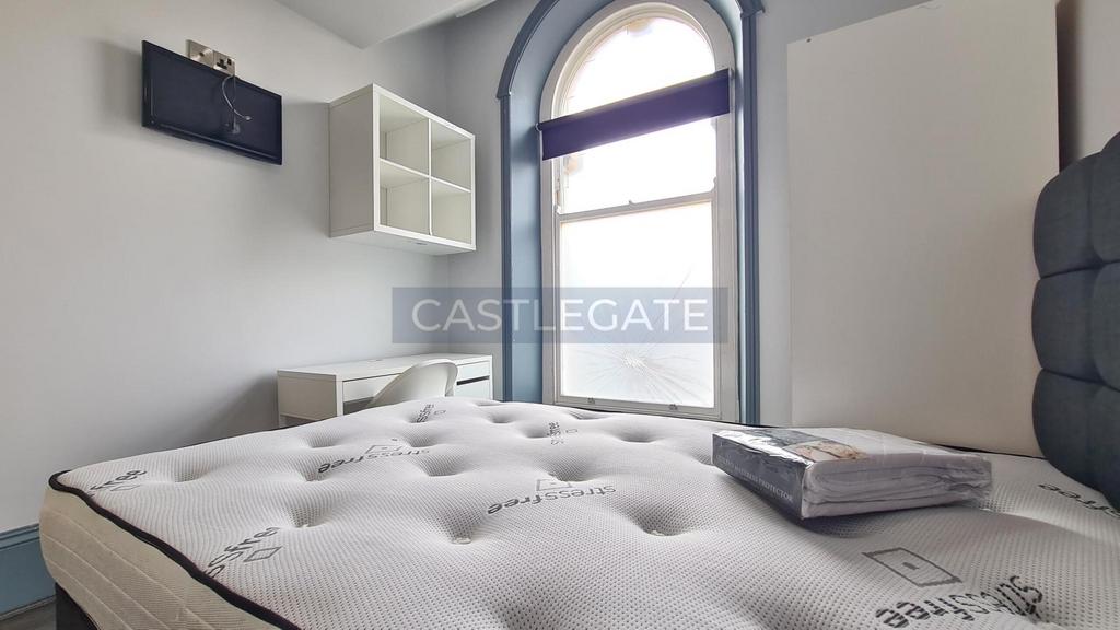 Merchants Hall G.1.3 Bedroom (2)