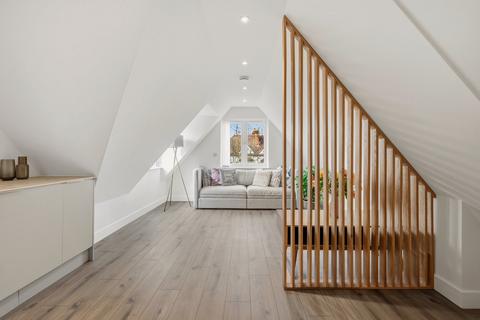 undefined, Ashley Road, Walton-on-Thames, KT12