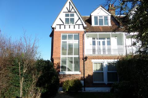 2 bedroom flat to rent, Auckland Road, London SE19