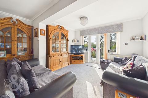 2 bedroom semi-detached bungalow for sale, Sutherland Avenue, Hellesdon, Norwich