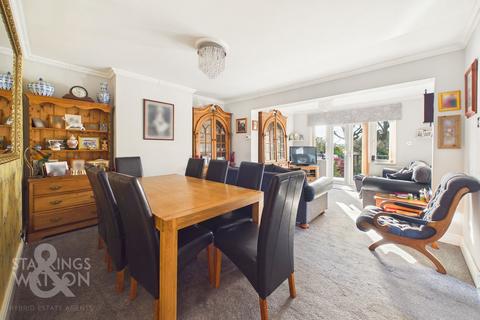 2 bedroom semi-detached bungalow for sale, Sutherland Avenue, Hellesdon, Norwich