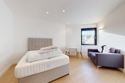 undefined, New Horizons Court, Brentford TW8