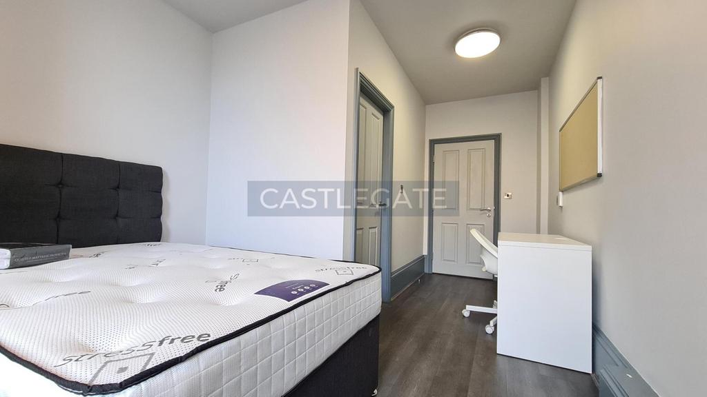 Merchants Hall G.1.4 Bedroom (5)