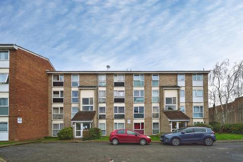 1 bedroom flat for sale, Aylesbury Close, London, E7