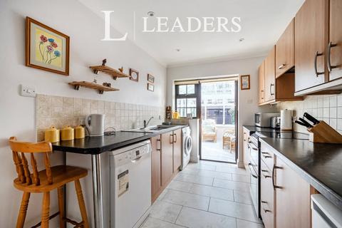 2 bedroom bungalow for sale, Denbeigh Drive, Tonbridge, Kent