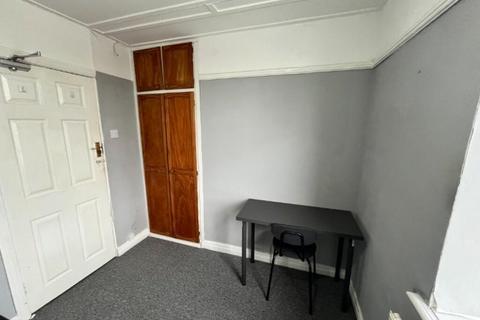 undefined, Mackie Road