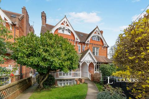 undefined, Knoll Road, Dorking, RH4