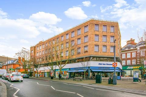 undefined, High Street, Sutton, SM1