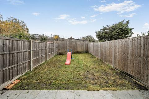 5 bedroom terraced house to rent, Lordship Road, Northolt, NORTHOLT, UB5