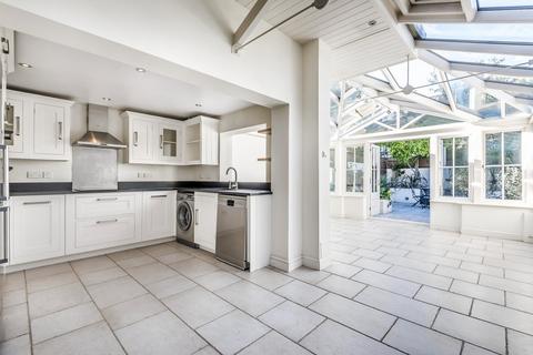 4 bedroom terraced house for sale, Gosberton Road, Balham, London, SW12