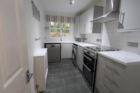 2 bedroom ground floor flat for sale, Wickham Hampshire