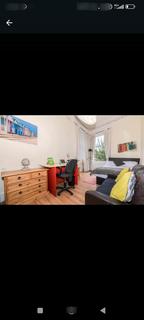 5 bedroom apartment to rent, Admiral Street, Glasgow, G41