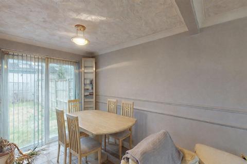 3 bedroom semi-detached house for sale, Severn Drive, Hindley Green, WN2